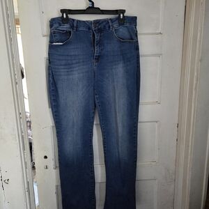 Time and Tru Women's Straight Leg Blue Jeans
